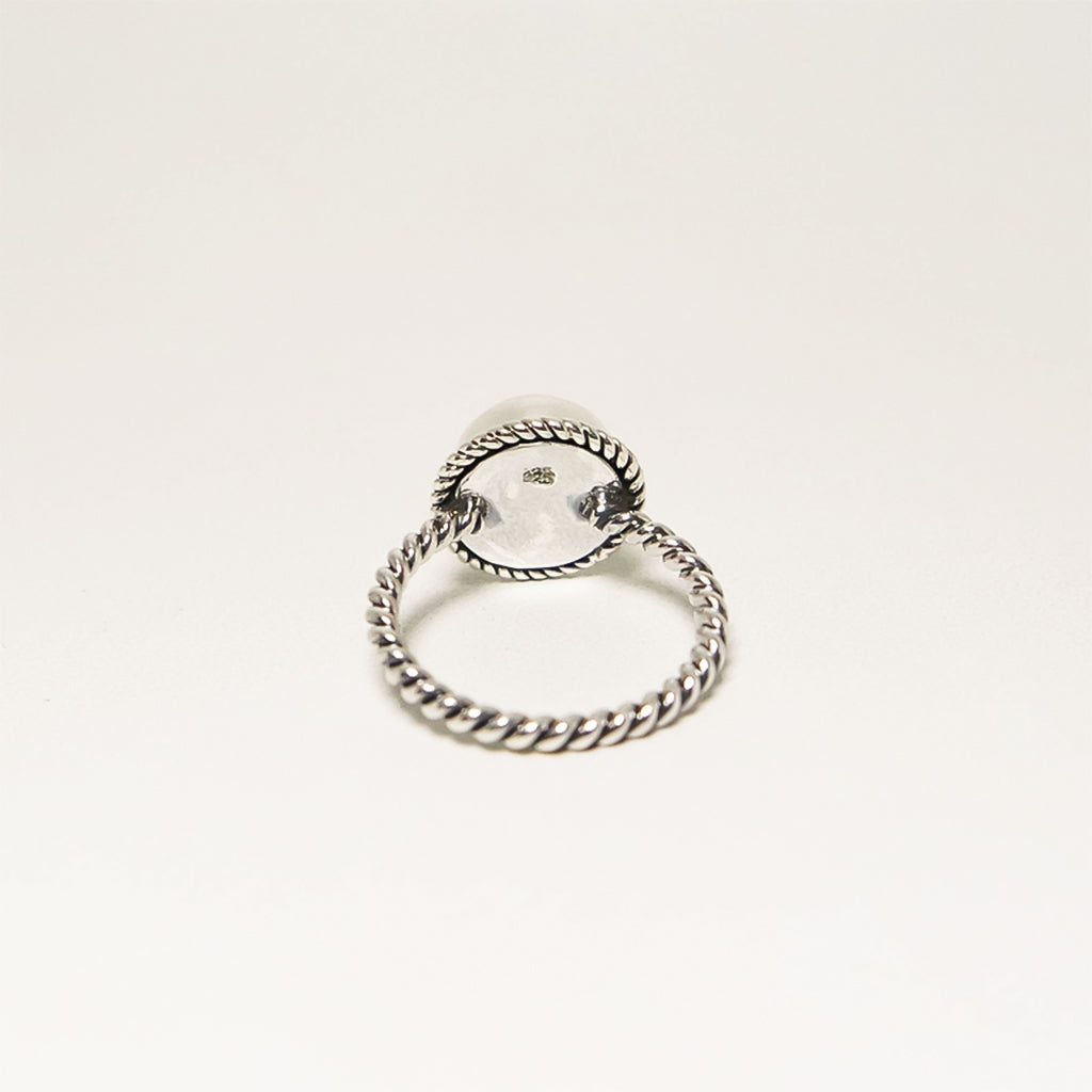 RS 974 - Pearl Ring