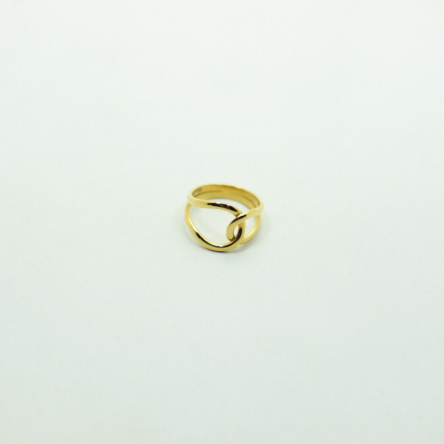 Demi Ring