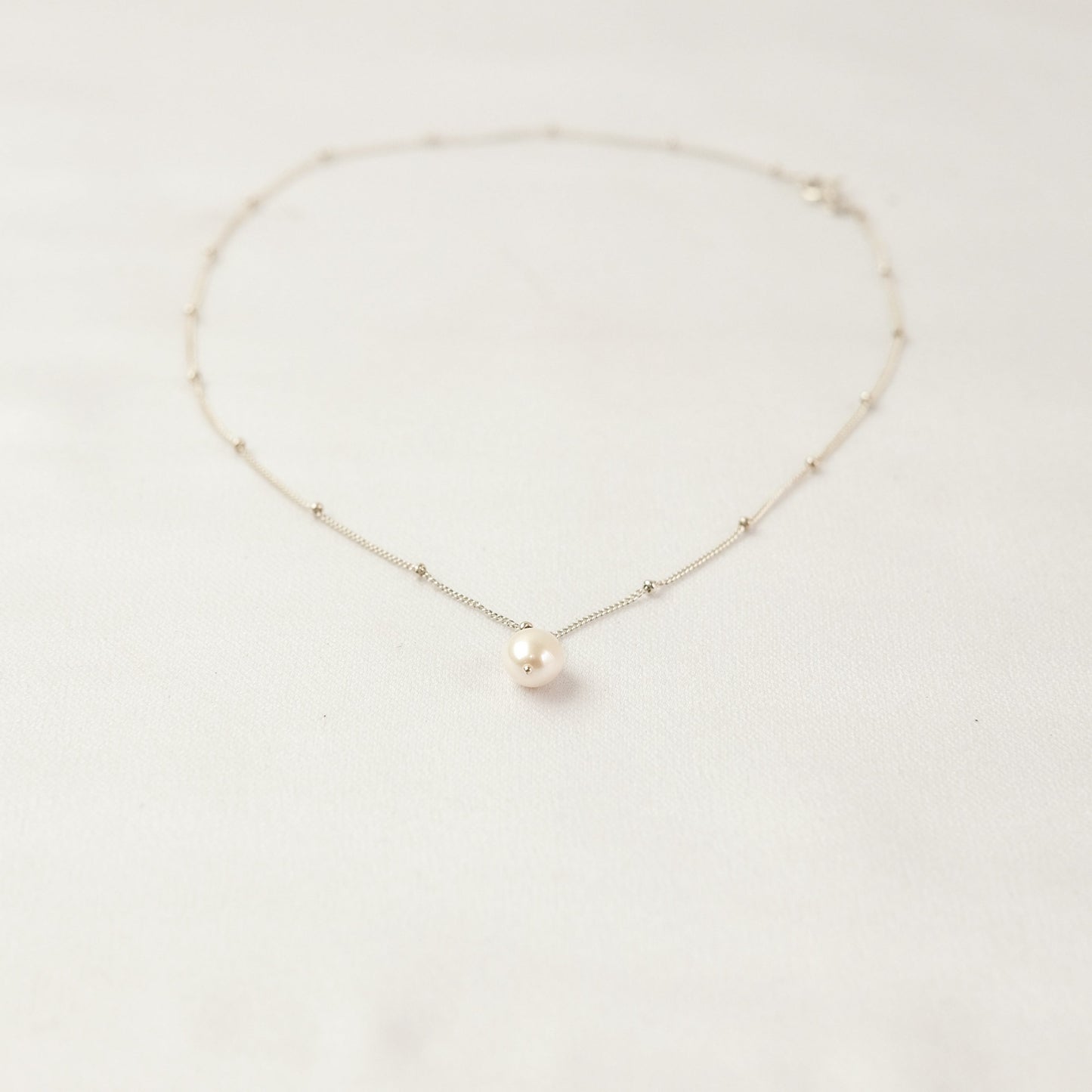 Anya Necklace - Single Pearl Necklace