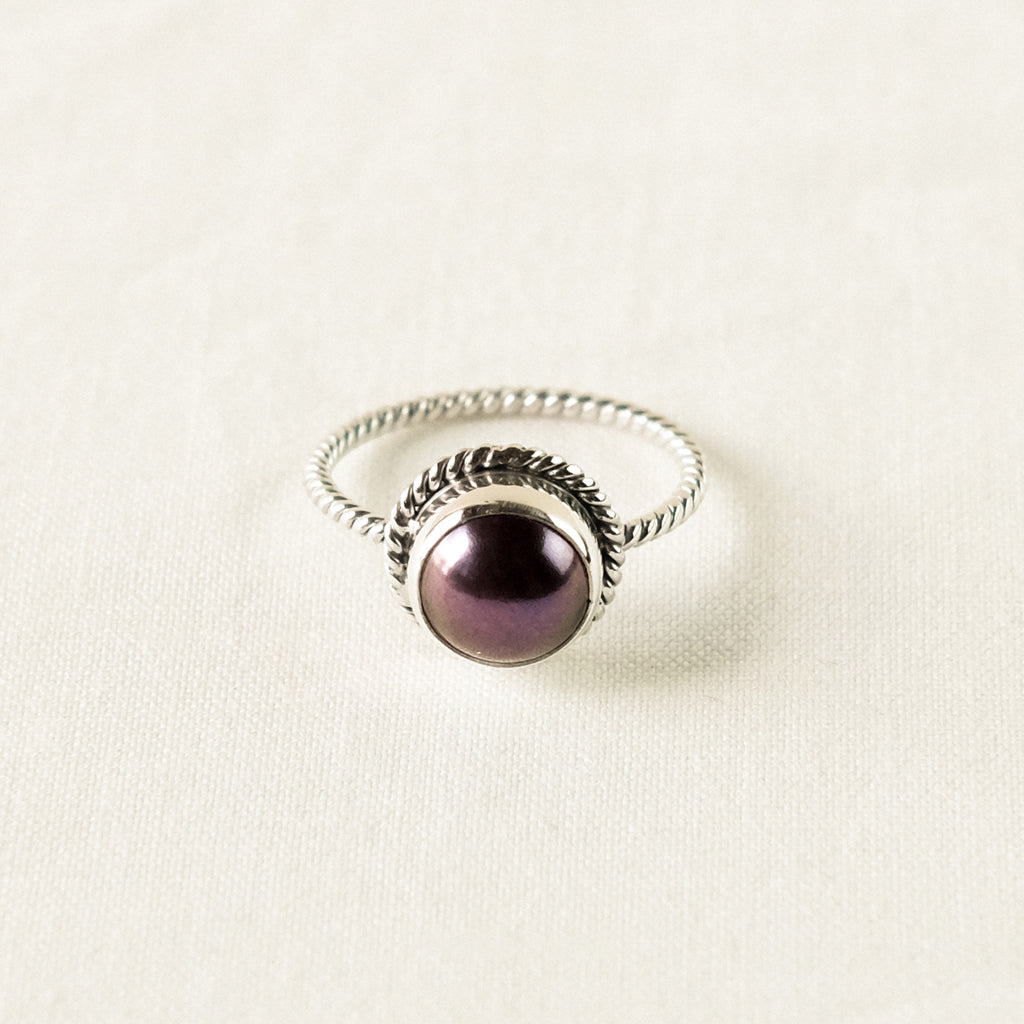 RS 974 - Pearl Ring